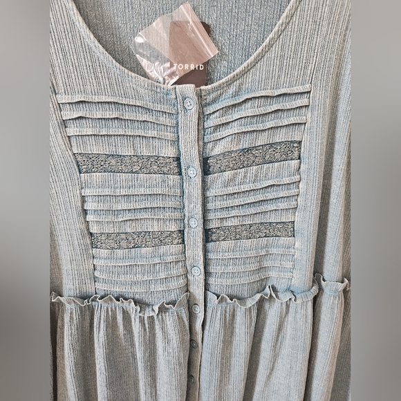 NWT Torrid Textured Jersey Scoopneck Button Down Babydoll Tank In Still Water - Picture 3 of 10